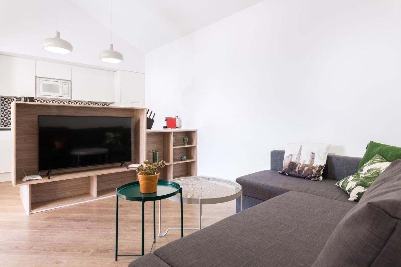 Moderno En Appartement *